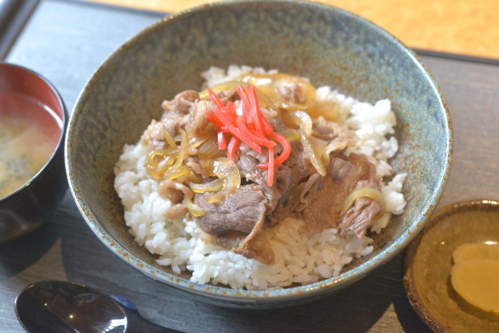 贅沢な隠岐牛の牛丼
