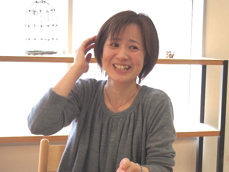 照れる下屋敷さん