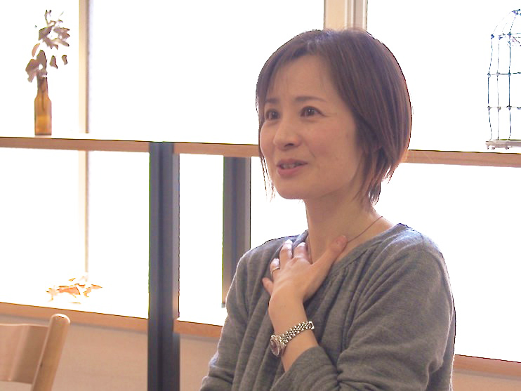 目がキラキラしている下屋敷さん