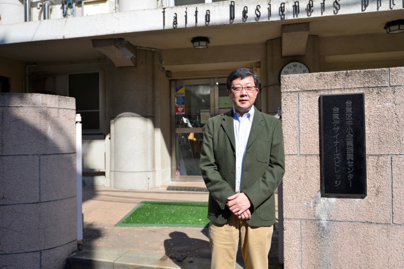 デザビレ村長の鈴木さん