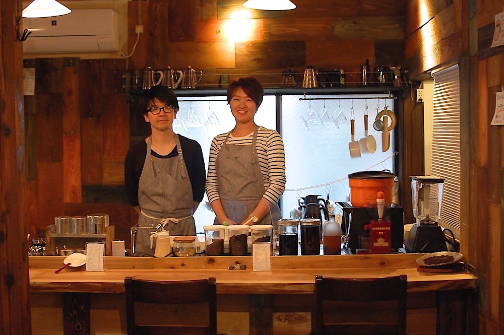 カフェつむぐりの将成さん、志保さん