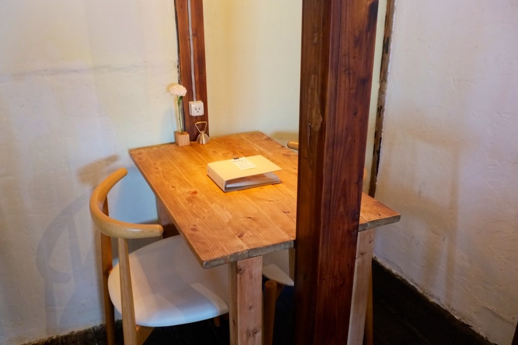 カフェつむぐりの電源付きの座席