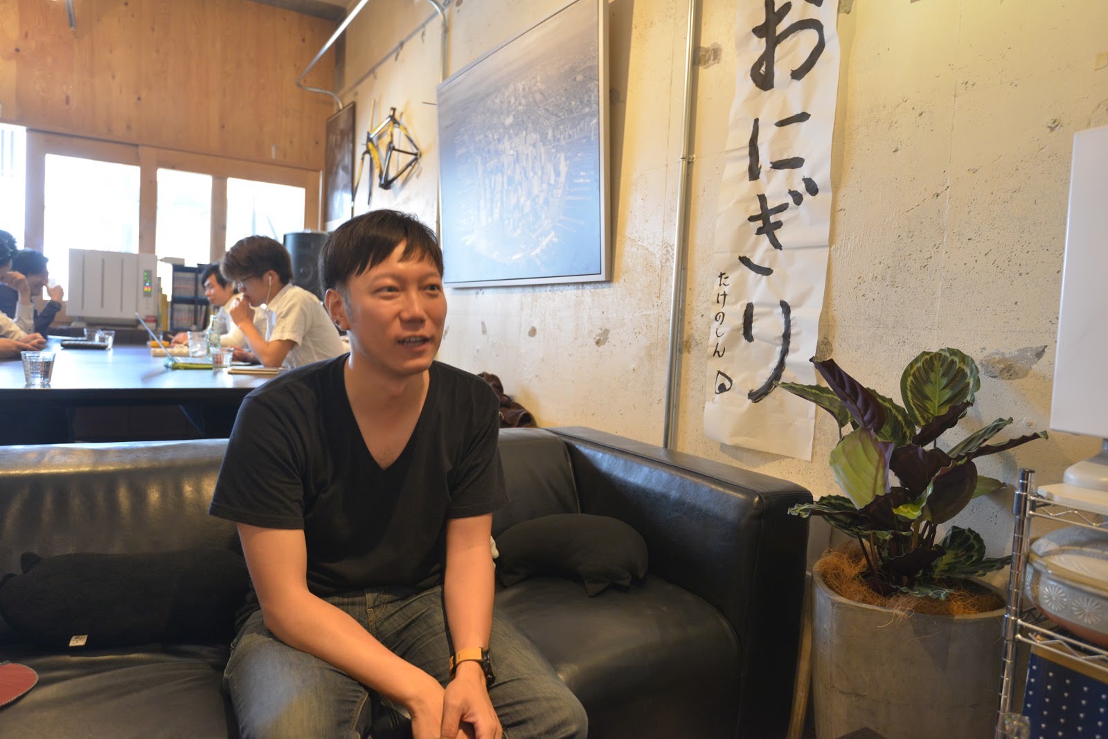 カズワタベ氏