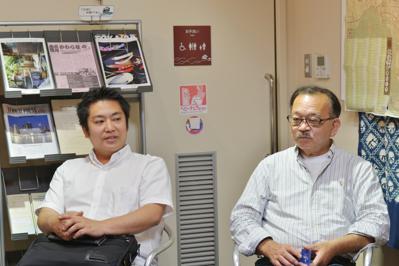 渡邊崇志さん(左)と、品川まちづくり協議会会長の堀江新三さん(右)