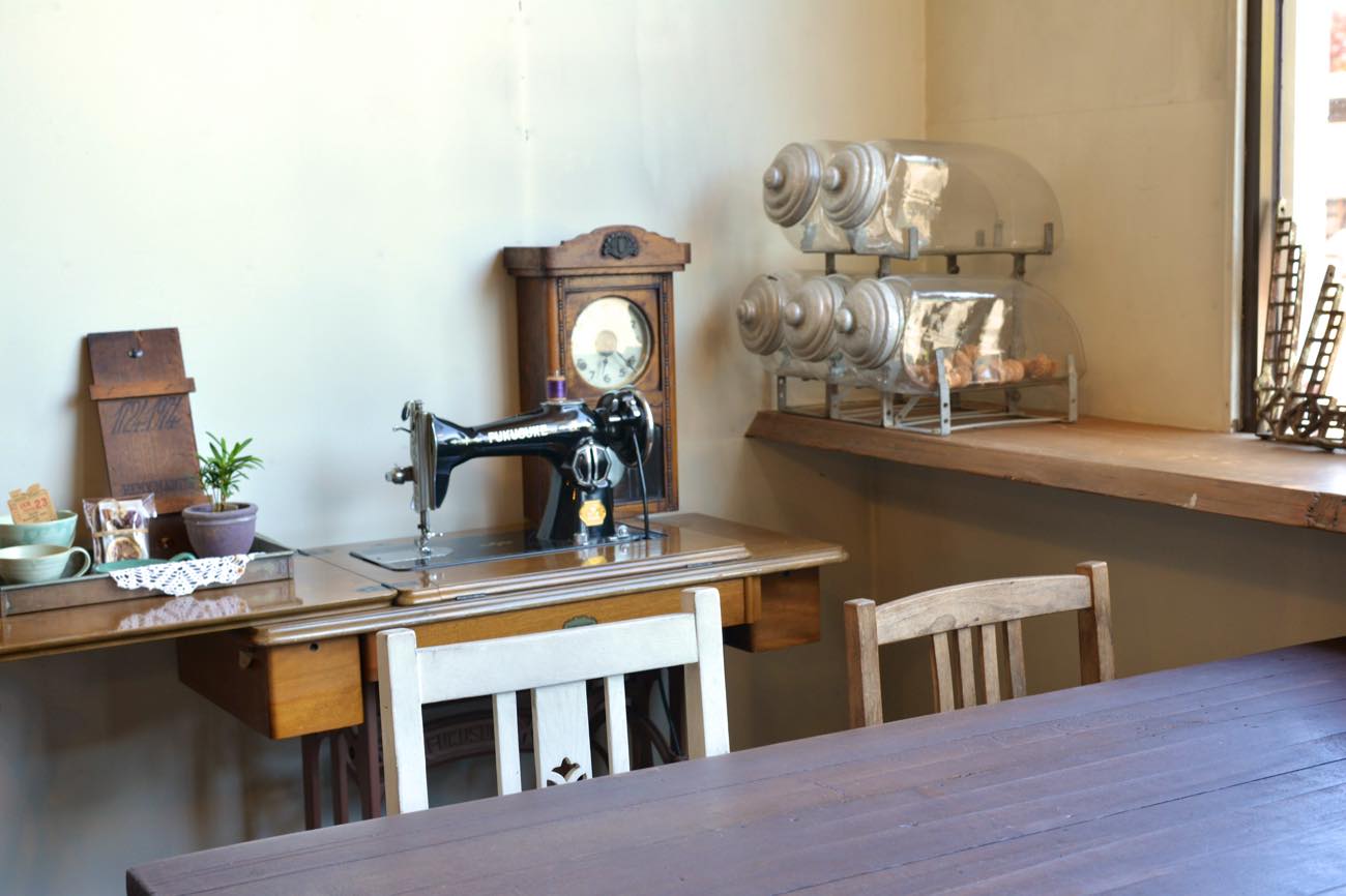 「on cafe」の家具