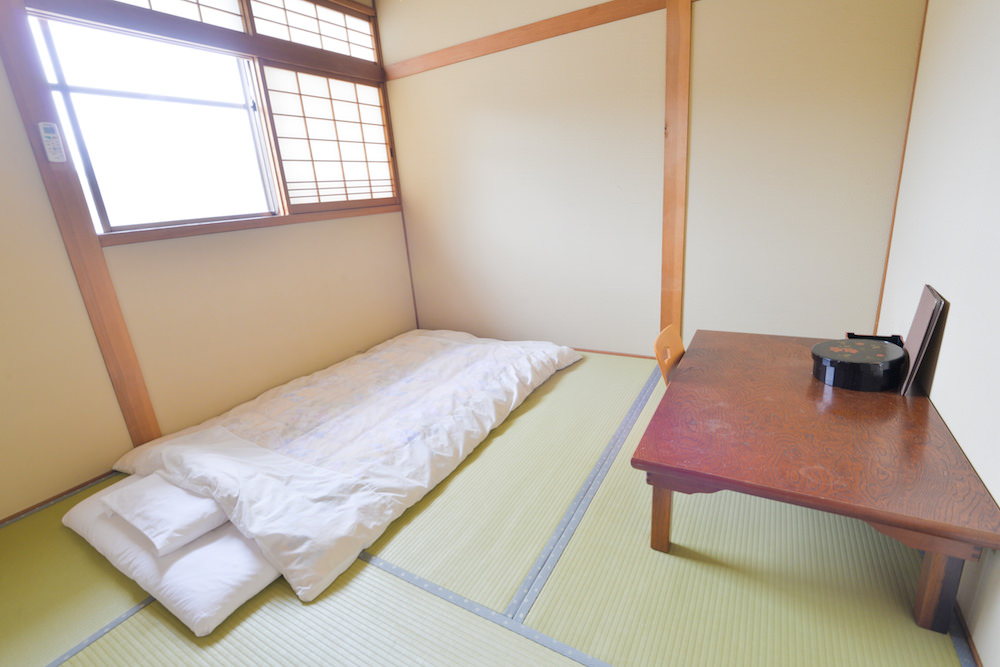 amacho-nakamura (2 - 11)