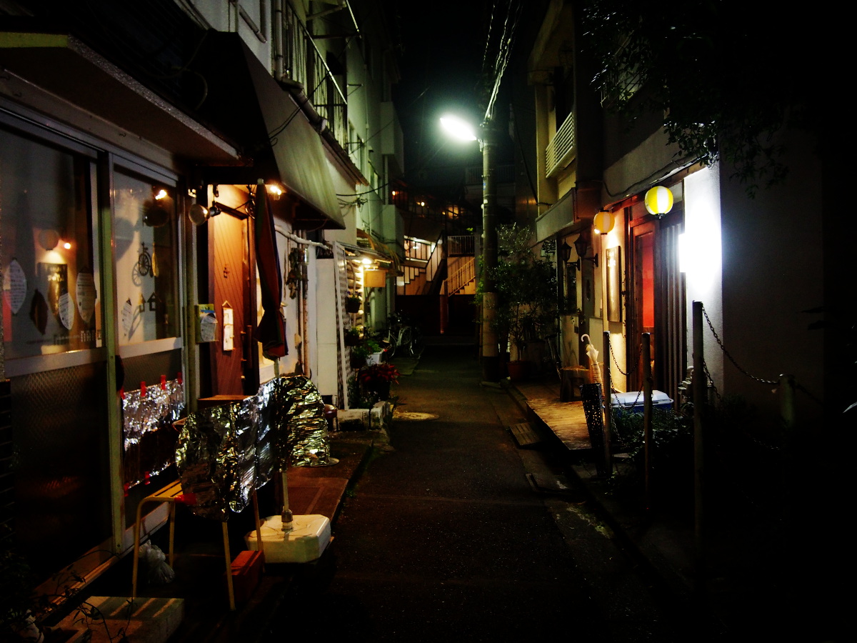 西荻の夜道