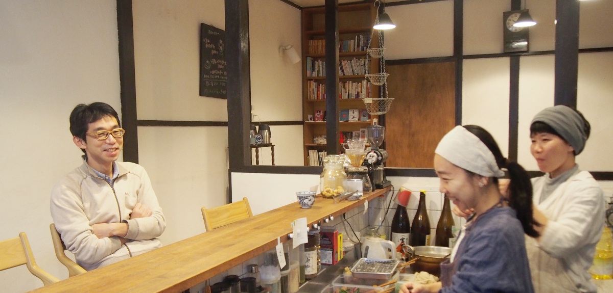 「ていねいに、」のスタッフたちと