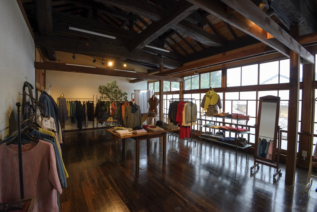 群言堂本店カフェ