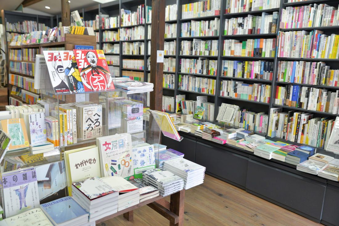 Titleの店内