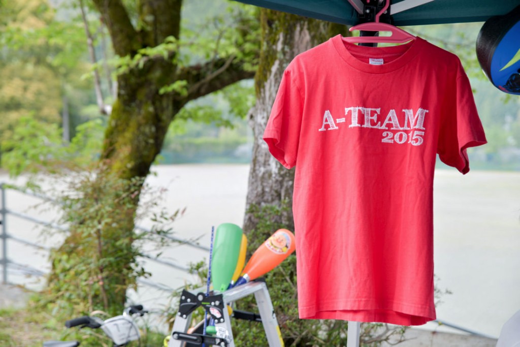 飾られたA-TEAMのTシャツ